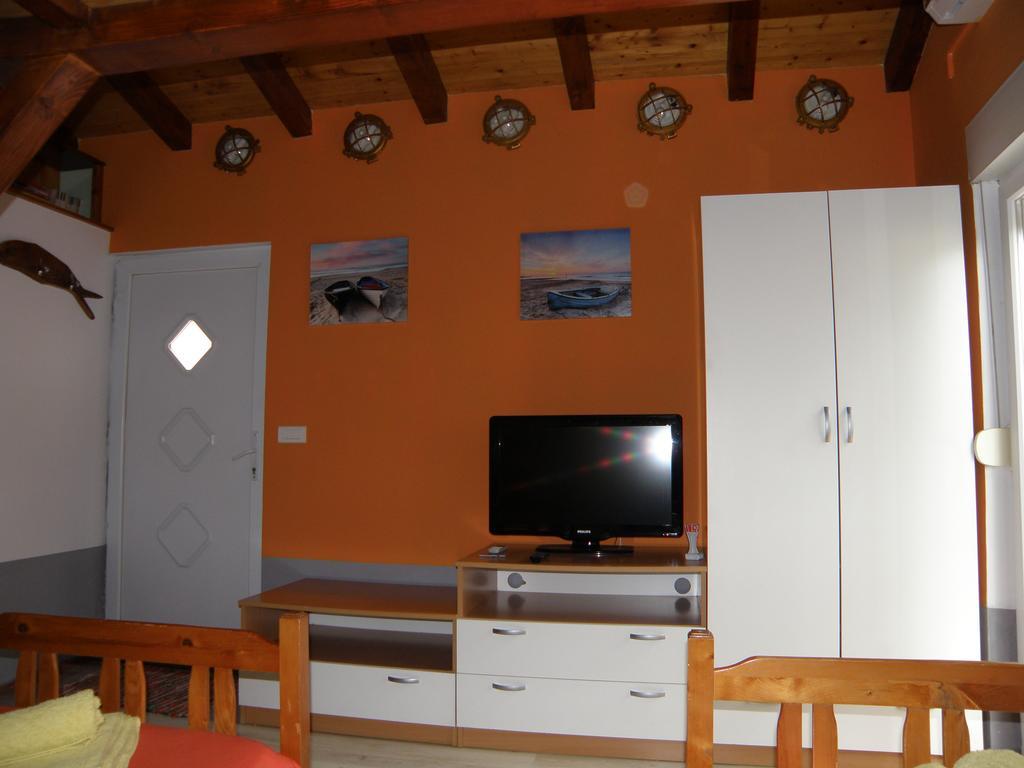 Apartment Lid Omis Exterior photo